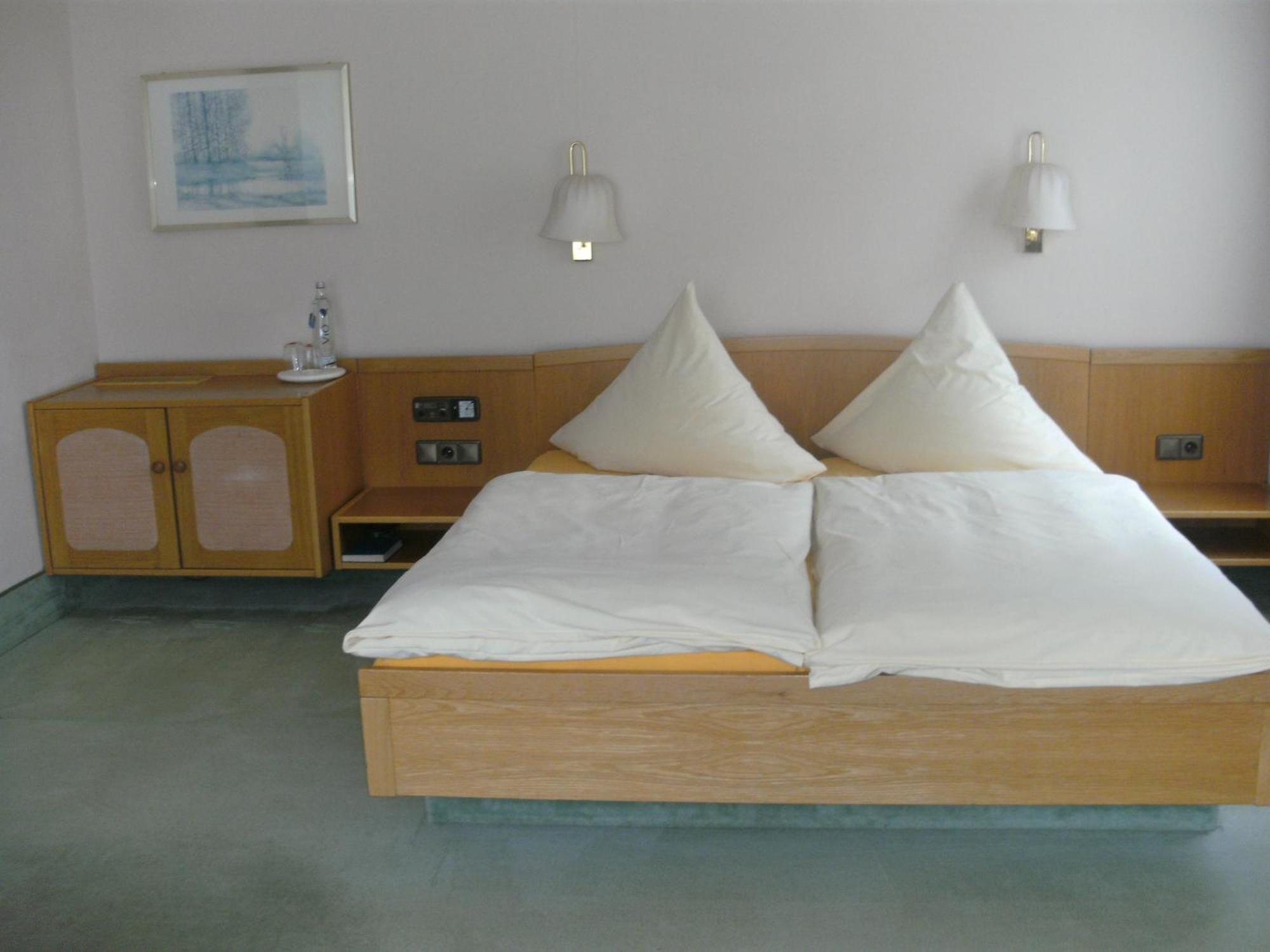 Waldhotel Tropfsteinhoehle Wiehl Ngoại thất bức ảnh